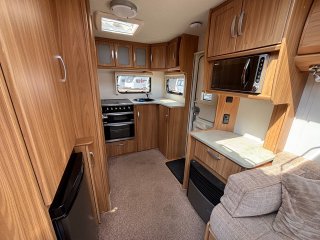 /photos/5848/35d101c4-c194-5621-85cb-984883fae3b2_i320x240.jpg