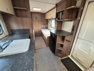 /photos/5848/3ac29a28-f5f7-495c-8569-db83ce142b60_i320x240.jpg