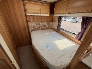 /photos/5848/68991d38-df3a-f5b5-d891-a042725a7acd_i320x240.jpg