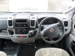 /photos/5848/76a022c4-bc4f-983b-8fe5-8b53ccb511d1_i320x240.jpg