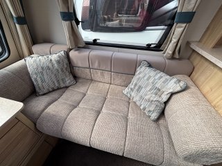 /photos/5848/7ae5ddd7-44c6-02d0-cf44-25d63e81c7ff_i320x240.jpg