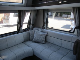 /photos/5848/7d556aca-e970-3f13-0d10-74f98c30c7a9_i320x240.jpg