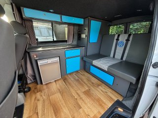 /photos/5848/8e6e0f36-1192-475c-ac05-19f5b5bc0658_i320x240.jpg