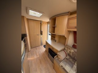 /photos/5848/a2e5af33-6f8b-fce7-9de7-9670c1eaa835_i320x240.jpg