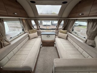/photos/5848/a65d8bc8-f5f5-48a6-8194-42a3718c3b49_i320x240.jpg