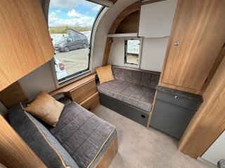 /photos/5848/c74fea23-cfaf-8a9f-eb41-1cb5ae234e4d_i320x240.jpg