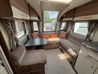 /photos/5848/d17b69c6-2f20-133f-7d97-868e91667ddd_i320x240.jpg