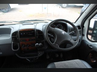 /photos/5848/e34e7a5d-d294-c055-7f78-32819a2c3c51_i320x240.jpg