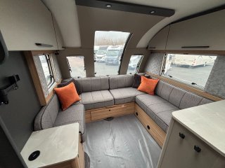 /photos/5848/e8fbe3ce-f991-77c7-871e-c09e88bf241f_i320x240.jpg