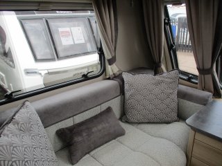 /photos/5848/f2266383-f466-4ee6-168c-5d6e2d03c7c6_i320x240.jpg