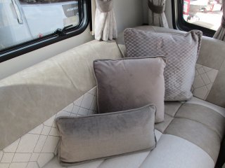 /photos/5848/f7ef8c10-c0f7-a07d-48eb-13aab34d24f1_i320x240.jpg